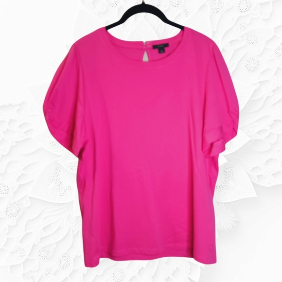NWOT J Crew Hot Pink Short Puff Sleeve Crewneck T-Shirt With Keyhole Closure - Picture 1 of 2